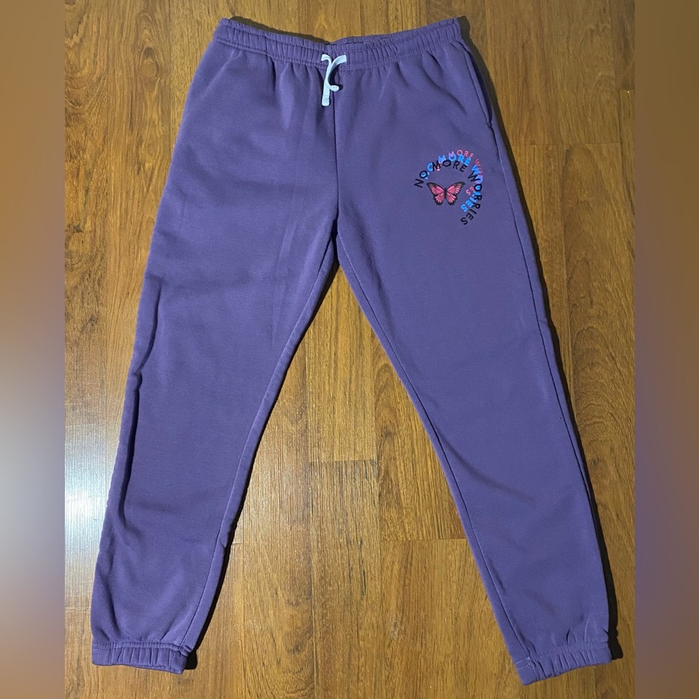 “No Worries” Purple Butterfly Sweatpants